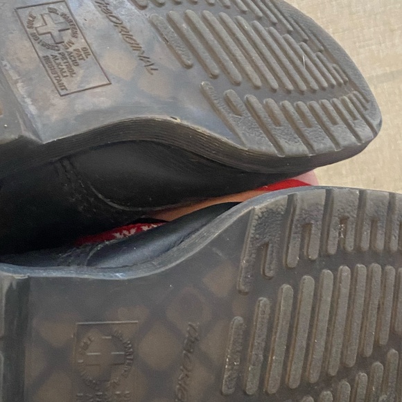 Doc Martens LEATHER! with Grimm Laces - Picture 3 of 3